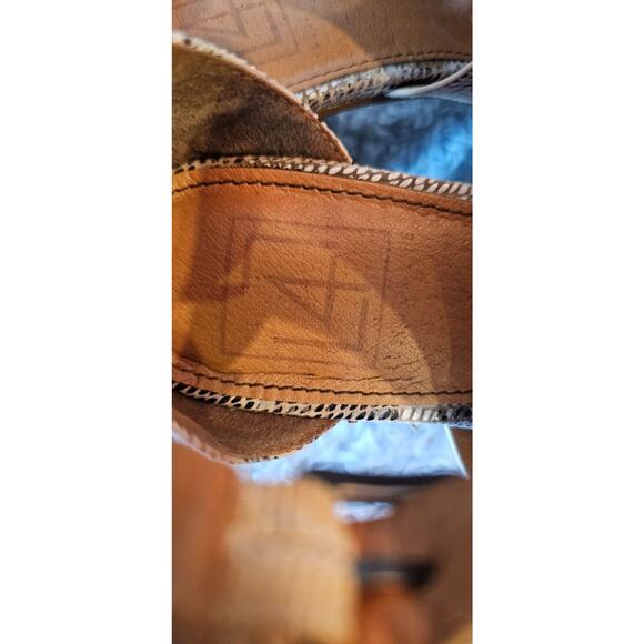 L47 Caged Peep Toe Bootie Sandal‎ Grey White Faux Snakeskin 6.5 Stacked Heel - Picture 4 of 6